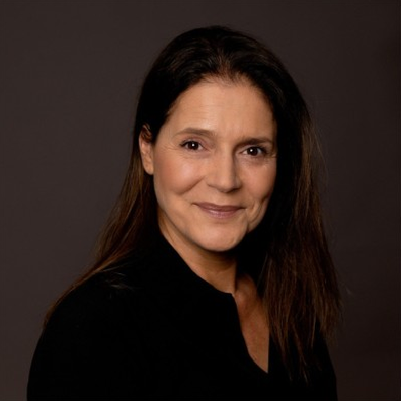 Portrait of Lior Ashkenazi, founder of Sagah Advisory & Coaching